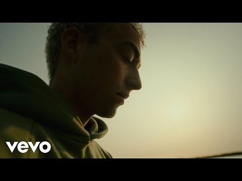 Maximillian - Ripples (Acoustic / Lyric Video)