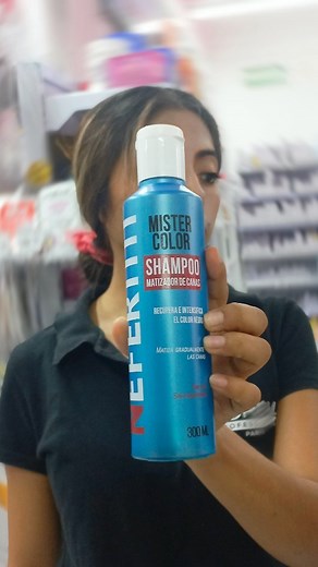 *Recomendación Mairim: ¡Descubre Mister Color! 🎨👨‍🦳** ¿Buscas una solución para matizar tus canas? En nuestra nueva sección de "Recomendación Mairim", te presentamos el increíble **Shampoo Mister Color**, diseñado especialmente para caballeros que quieren mantener su estilo impecable y sofisticado. 🔹 **Beneficios de Mister Color:** - Matiza las canas de forma natural - Proporciona un brillo sutil y elegante - Mantiene tu cabello saludable y fuerte Dale a tu cabello el cuidado que merece y lu