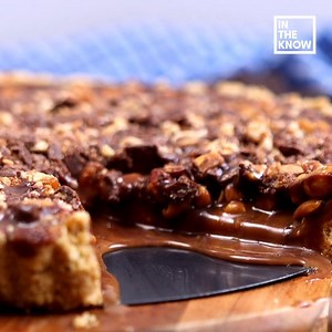 268K views · 1.6K reactions | Who doesn't love Snickers?! Get the ingredients here: https://amzn.to/2r5jXJe | In The Know Cooking | Facebook