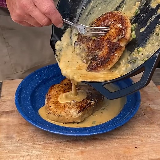 How to Make the Perfect Pork Chop! 🐖 😎 | Kent Rollins