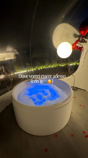 Le Perseidi Bubble Glamping on Instagram: "C’è un posto dove l’amore diventa magia! 🥰 Le Perseidi Bubble Glamping ✨ Prenota ora su www.leperseidiglamping.it #amoremio #hotel #glamping #postodelcuore #ioetepersempre"