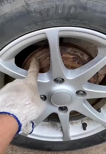 Cleaning a Rusty Brake Rotor with Power Tools