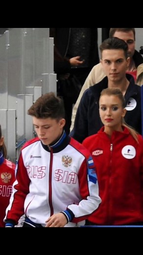 I want to ask Valeriy for that picture of him with Maxim, Arina and Vasilisa in 2020🙊 🧵 #vasilisakaganovskaya #Василиса #Кагановская #Vasilisa #Kaganovskaia #Kaganovskaya# #Maxim #Nekrasov #Arina #Ushakova #Valeriy #Angelopol #valeriyangelopol #new #partner #Kagapol #icedance #ice #dancing #dance #figureskating #patinaje #Максим #Некрасов #Валерий #Ангелопол