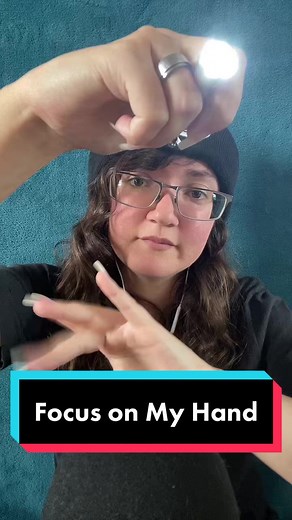 Focus on my hand 🥰 don’t look at the light! #asmr #asmrtiktoks #asmrfyp #asmrcommunity #asmr_tingles #fypシ #asmrvideo #lighttriggers