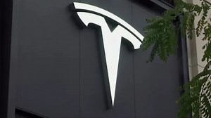 U.S. opens probe into Tesla over steering issue