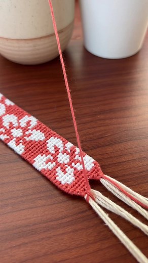DIY Hibiscus Flower Friendship Bracelet Tutorial