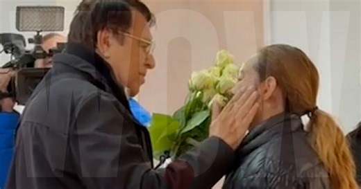 Marius Țeicu, gest emoționant la priveghiul lui Horia Moculescu - WOWbiz.ro