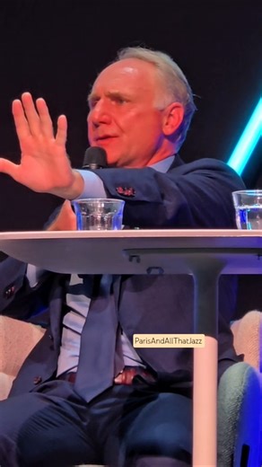 Dan Brown tells a secret about Tom Hanks!
