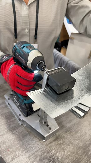 Speed crimping anyone? @malcoproductssbc @nationalhardwareshow #nhs2022 #nationalhardwareshow | Tools in Action