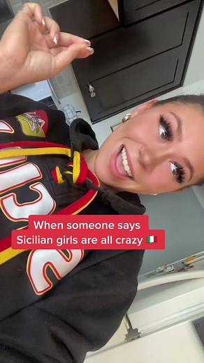 Exploring Sicilian Culture: Sicilian Girls in Italy