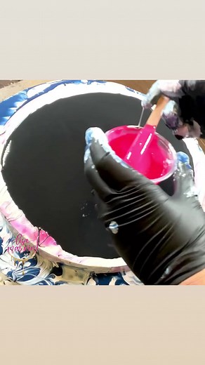 5.6K views · 282 reactions | Pink bloom vine  #reelsfb #paint #reels #art #howto #inspire #painting | Lisa Marvin Art | Facebook