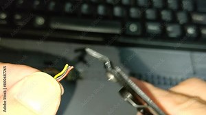 コネクターを切る