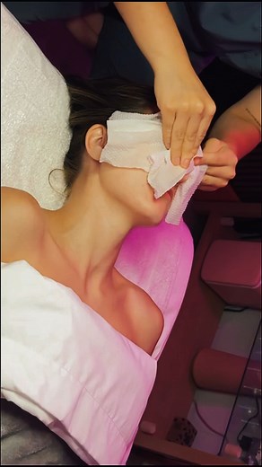 ASMR Relaxing Spa Treatment Have you ever noticed how your face feels tighter after a stressful day — or how your jaw clenches when you’re holding something in? Facial massage goes far beyond beauty — it helps release emotional tension stored in the muscles, softens your features, and restores inner calm. It’s not just about lifting your skin — it’s about lifting the weight you didn’t even realize you were carrying. | ASMR Relaxing Spa Treatment