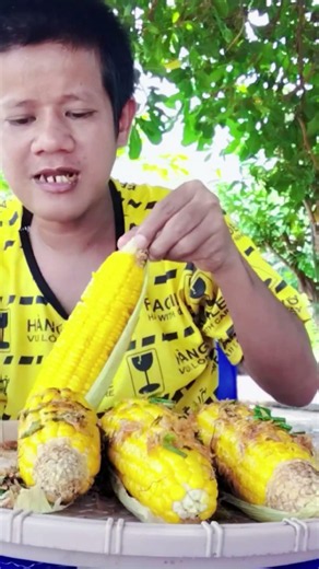 Grilled Corn with Scallion Oil #huyvlog #foryou #food #cooking #cool #short
