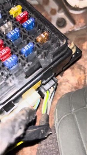 2001 mercury sable/Ford taurus KeyCode Location