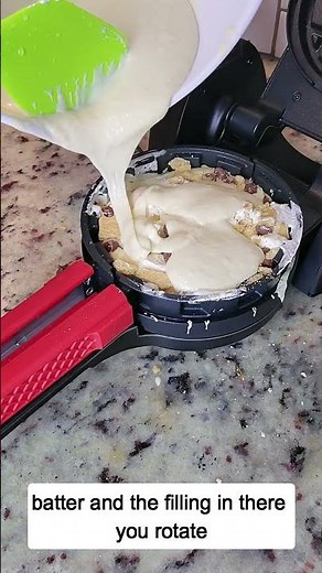 Making S'mores Stuffed Wafflers with Presto Waffle Stuffler #stuffed #waffles #diy