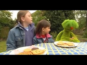 The Hoobs - Groove Visits The TiddlyPeeps (New Words)