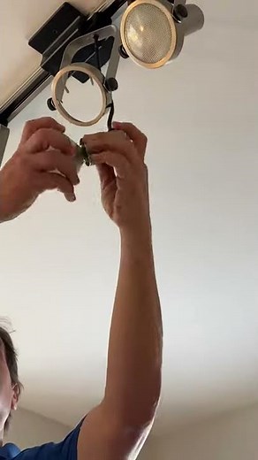 Replacing Your Track Lighting Bulbs