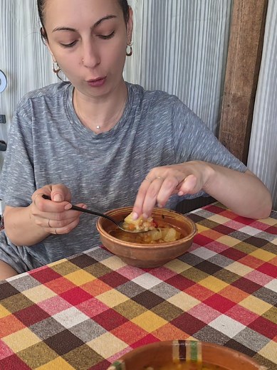 Ciorbă de cartofi rețetă simplă și gustoasă