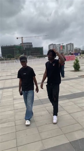 Come On 🔥 Szn the trendiest artist this summer @BoyOctave cooking something 🎥/w @Daviak Go stream Come On 🎵Out Now 🚨& Use the sound 🫶🏼.#ComeOn #teamoctave #fyp #comeon #afrovibes #trendingvideo #ghanatiktok🇬🇭 #nigeriantiktok🇳🇬 @Legendary Records 🇬🇭🇺🇸