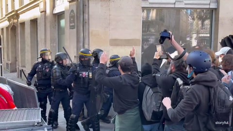 French Police Officers Hit Demonstrators With Batons During University Budget Protest