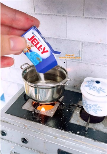 Discover the Art of Tiny Jello Cooking