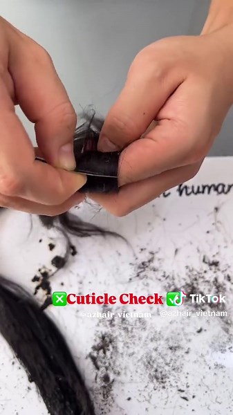 Right of left is real hair? #hairtest #humanhair #hairfactory