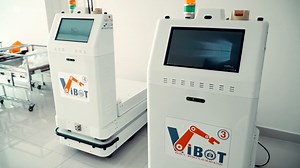 HCMC uses robots in Covid field hospitals - VnExpress International