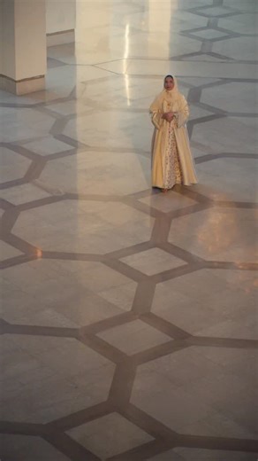 Harper's Bazaar Arabia on Instagram: "Time doesn’t pause, and neither does Sumayyah Al Suwaidi. As an artist, curator, designer, and mother, she moves through creativity with purpose, turning minutes into meaning and ideas into worlds of her own. “I don’t believe in stopping. I am persistent. I never stop and I never say no to an opportunity.” Against the clock, and entirely in her element. @vacheronconstantin Talent: @sumayyahalsuwaidi DOP: @yassinoyassino Styling: @margueritachris Hair & Make