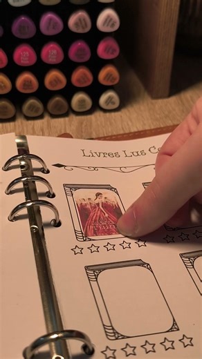 Viens avec moi ajouter un livre dans mon journal 📗#carnetlecture #readingjournal #booktube #lecture