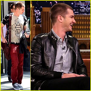 Andrew Garfield Sings ‘Spider-Man’ Theme & You Must Watch!