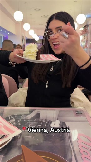 Discovering Sachertorte in Vienna, Austria