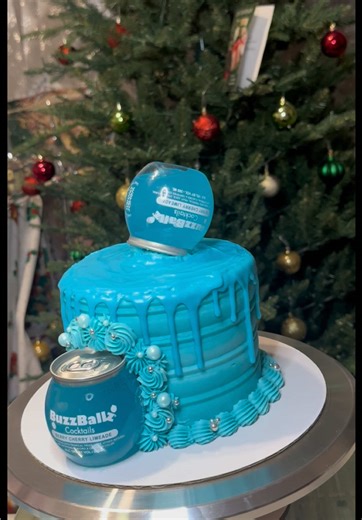 6inch buzzball cake🩵 #buzzball #buzzballcake #bluebuzzball😋 #fyp #chicago