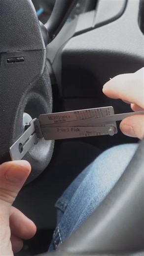 16K views · 124 reactions | Education purposes only. I am a professional locksmith and am licensed to use these tools. #cars #carguy #hacks #toolstoday #tactical #lockpicking #science #howto #military #secret #viralvideo #fyp | Captain Lock Smith | Facebook