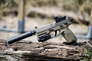 [Hands On Review] FN 502 Tactical FDE: Best Modern .22 LR?