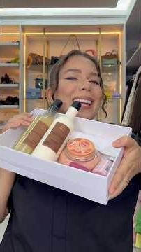 I only paid 152.91 using 🏷️ coupon: URSULA (10% off Scarlet Box subscription)