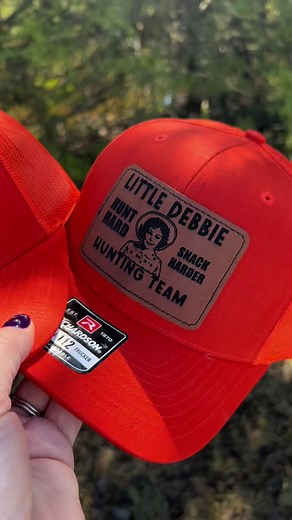 🧡 ITS HUNTING SEASON 🧡 #littledebbiechristmastreecakes #richardson112 #fyp #viral #tiktokshop