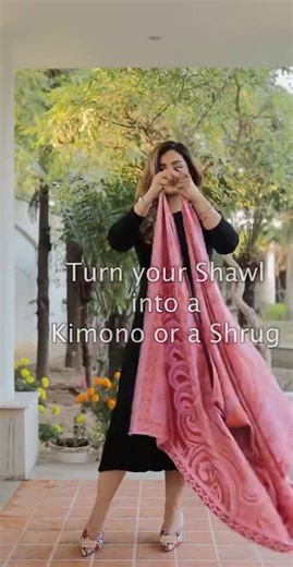 417K views · 2.3K reactions | How to drape a Shawl handsfree #shawl #shawltutorial #pashmina #winterfashion #short #meghaseehra #cdNvo7nh7zs #fblifestyle | SpazMo Fashion | Facebook