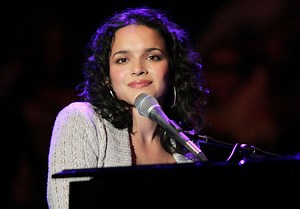 Norah Jones Net Worth 2024: What Is The Singer Worth?