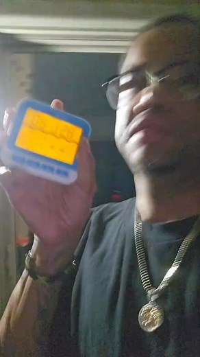 Keep your pool perfectly monitored with this wireless pool thermometer that gives you accurate real-time temperature readings without having to dip a toe in! Its large, easy-to-read_caption | The Eliott Family