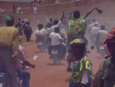 Ibi byo @JLHaby azabihakana ahereye he? Imbwirwaruhame z’inkoramaraso Habyarimana Juvenal ziri mu zatumye Jenoside yakorewe Abatutsi igira ubukana yagize, yatinyuraga Interahamwe gutsemba Abatutsi, zikirara mu batutsi zikabatsemba.We ubwe (Habyarimana) yivugiye ko we n’Interahamwe bari kumwe (bafatanyije) anazishishikariza kwambara imyambaro iziranga,ko nta mpamvu yo kutigaragaza.@donXsimba @GitifuW @SGahamanyi @parody_250 @Curious39031228 @n_sebatware @EMwiseneza @RichardGisagara @CGasirabo @Ru