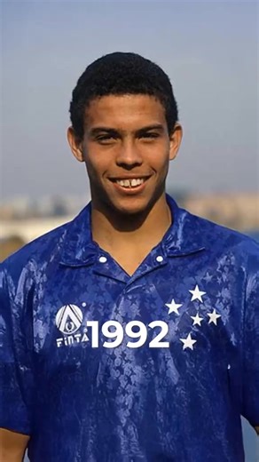 De "El Fenómeno" en ascenso a la leyenda que es hoy. La evolución de Ronaldo Nazário. 🇧🇷#tiktokmehizover #tiktokinforma #Futbol #Brasil #Ronaldo #Fenomeno | Python123