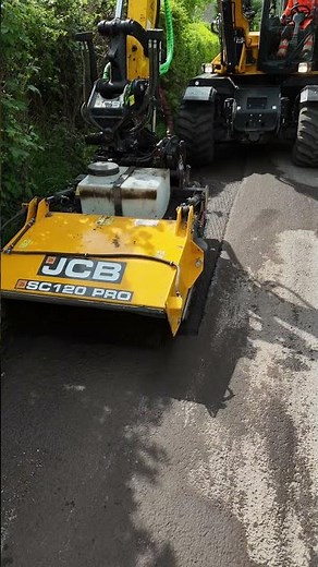 Seamless Cleanup, Watch the Pothole Pro's integrated sweeper in action #jcb #construction #jcbvideo