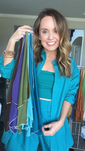 Dark Blue Autumn Color Analysis