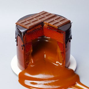 Indulgent Chocolate Cake Decorating Recipe 🤩 | Mr.Cakes