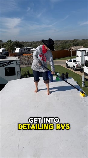RV Roof Cleaning Tips For Beginners. #sidehustle #rv #cleaning #entrepreneur #detailing