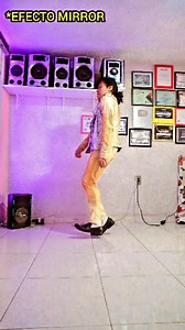 Omar Iván | Aprende a Bailar como Michael Jackson - AIR WALK ❤️🌟👌🏼 Tutorial Completo en Español MOONWALK en el aire... #michaeljackson #AIRWALK... | Instagram