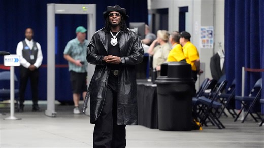 Watch OKC Thunder players show off tunnel fits ahead of season opener vs. Rockets