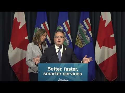 Alberta adding Canadian citizenship marker to drivers' licences