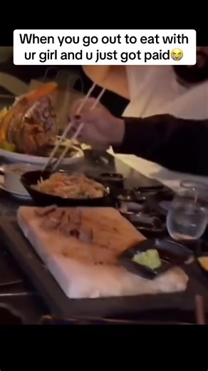 When You Go Out to Eat with Your Girl After Getting Paid